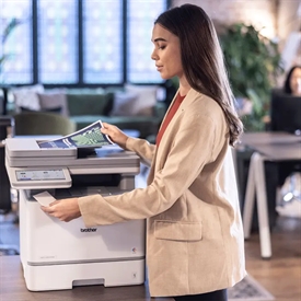 Brother MFCL8970CDW Alt-i-en Farve Laserprinter